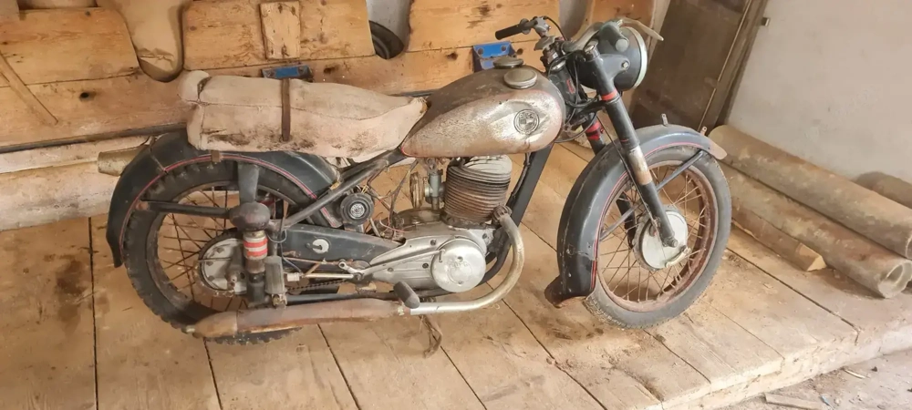 Oldtimer Motorrad Puch TF 250