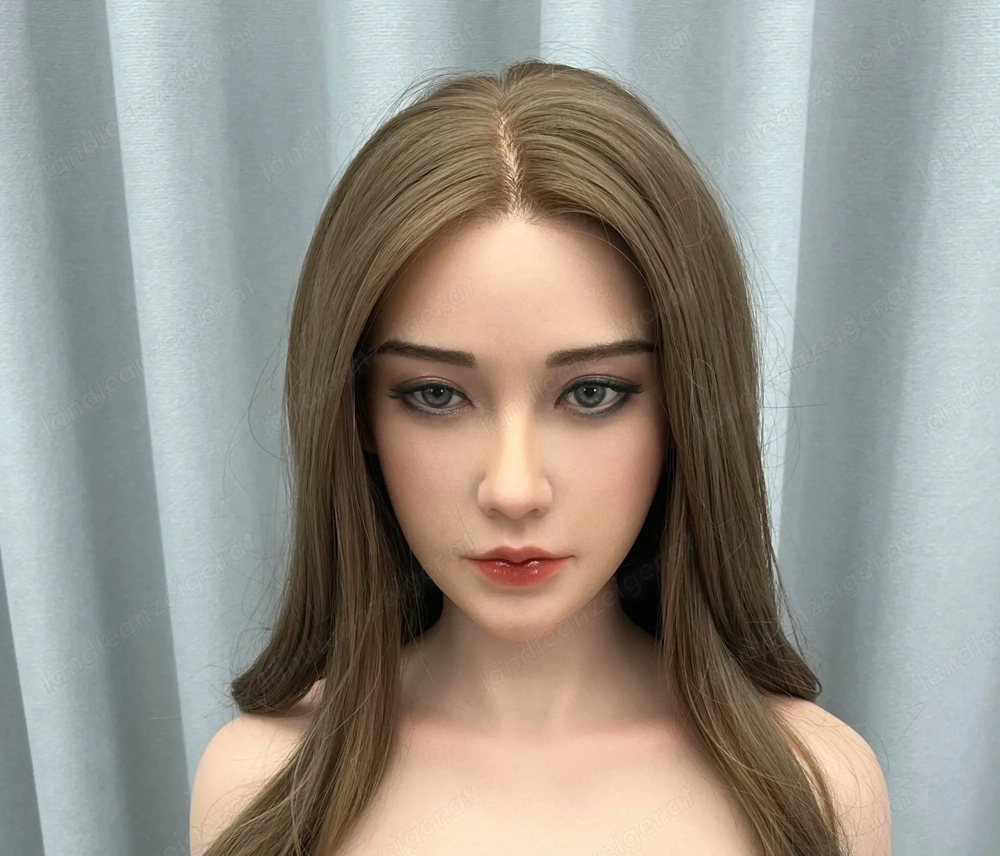 Hyperrealistische Silikon-Doll (1,55 m) - FanReal - neu - mit Zubehör
