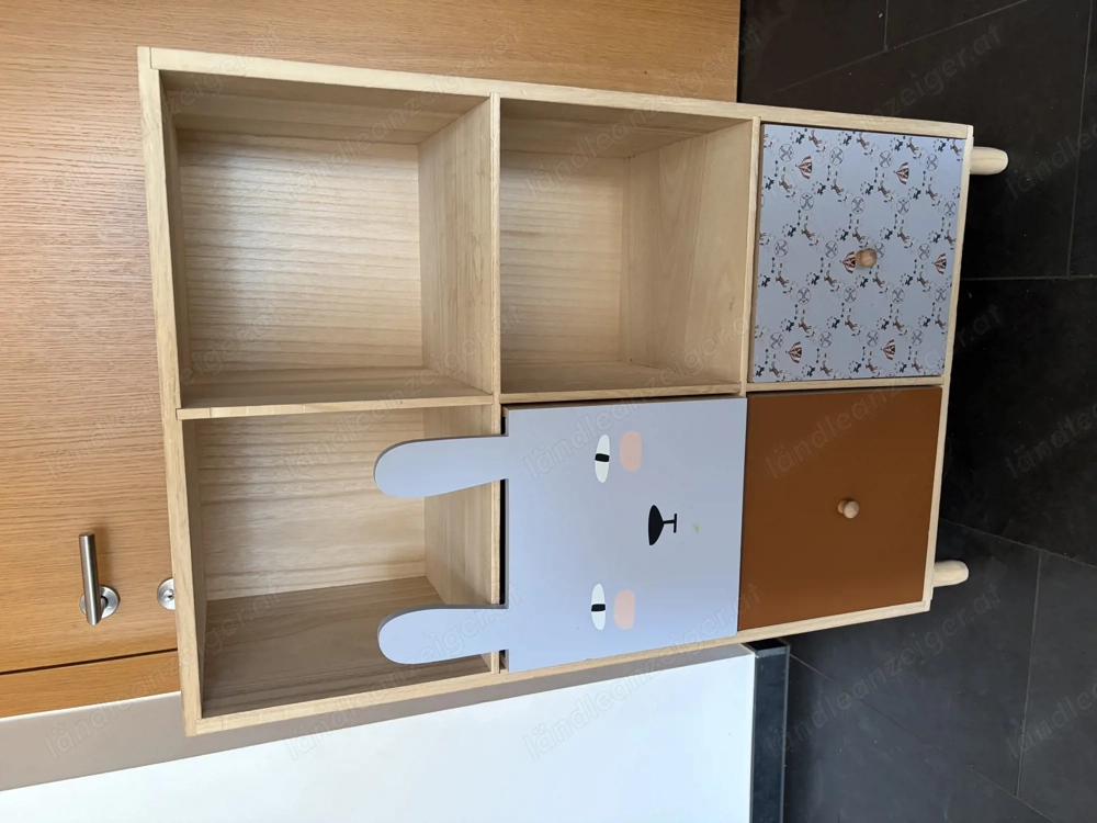 Kinderregal von Bloomingville