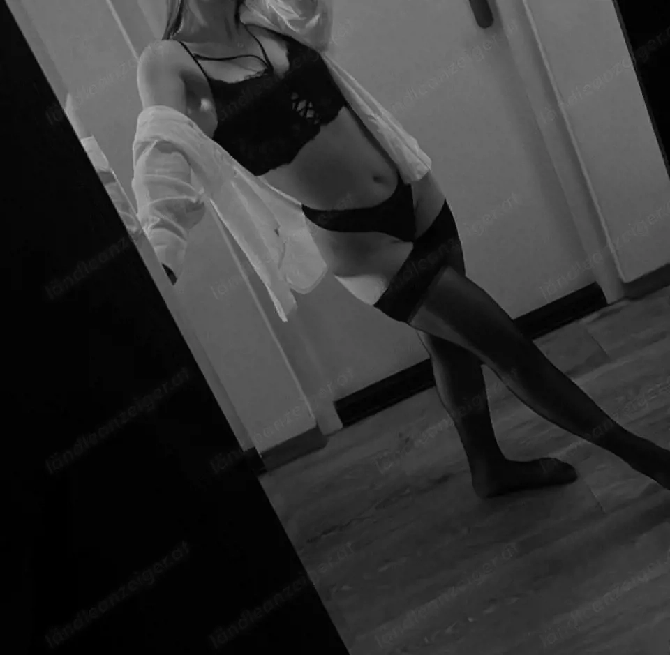 Sehr heiße Escort   jung, sexy & diskret 