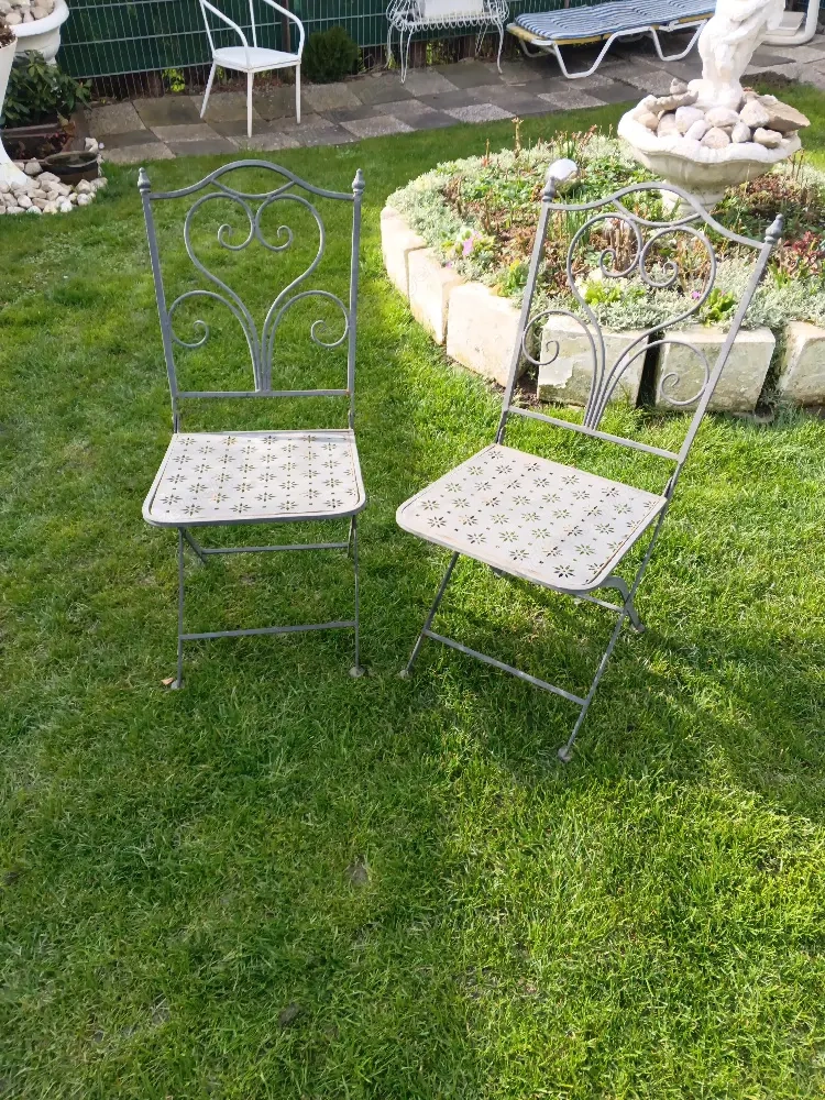2 Dekostühle Antik Metall