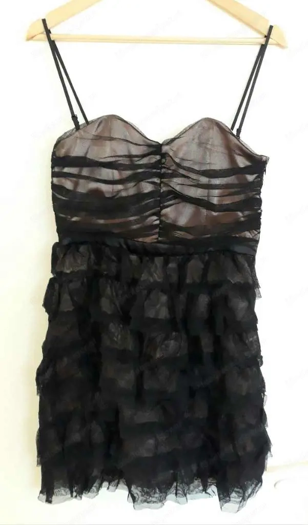 neue verschiedene Abendkleider   Ballkleider