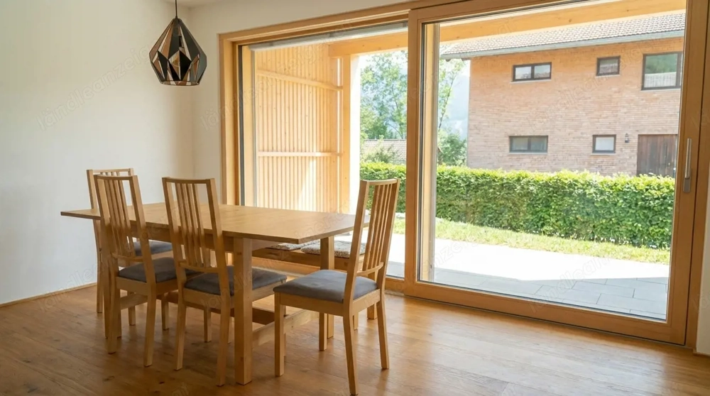 Modernes Wohnen in Egg: Großzügige Wohnung mit beeindruckender 33m  Terrasse