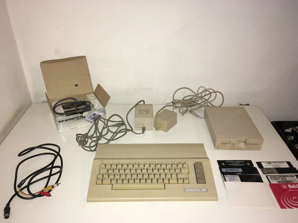 Commodore C64 funktionsfähig + Floppy + Disketten + Datasette