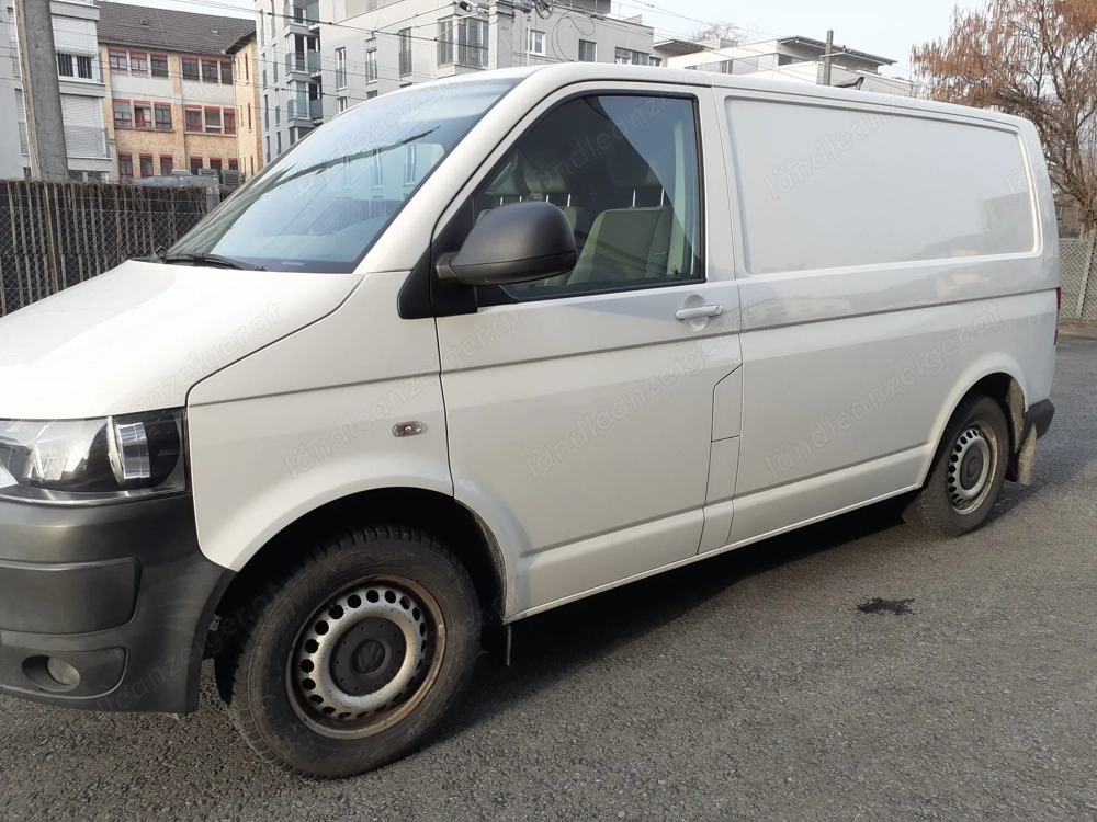 Volkswagen T5 Transporter Allrad, AHK, Klima, 8fach bereift