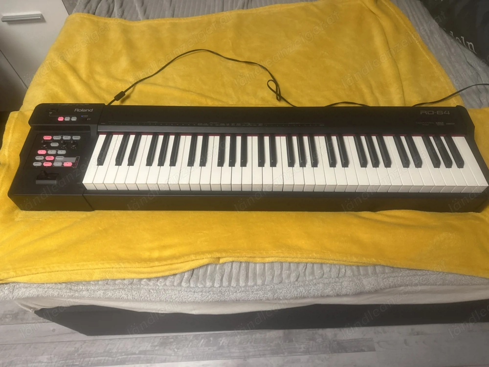 Roland RD64 supernatural Piano