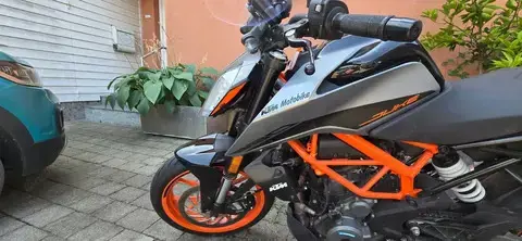 KTM Duke390 BJ2021 wenige KM