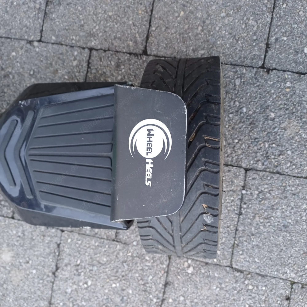 Hoverboard wheel heels