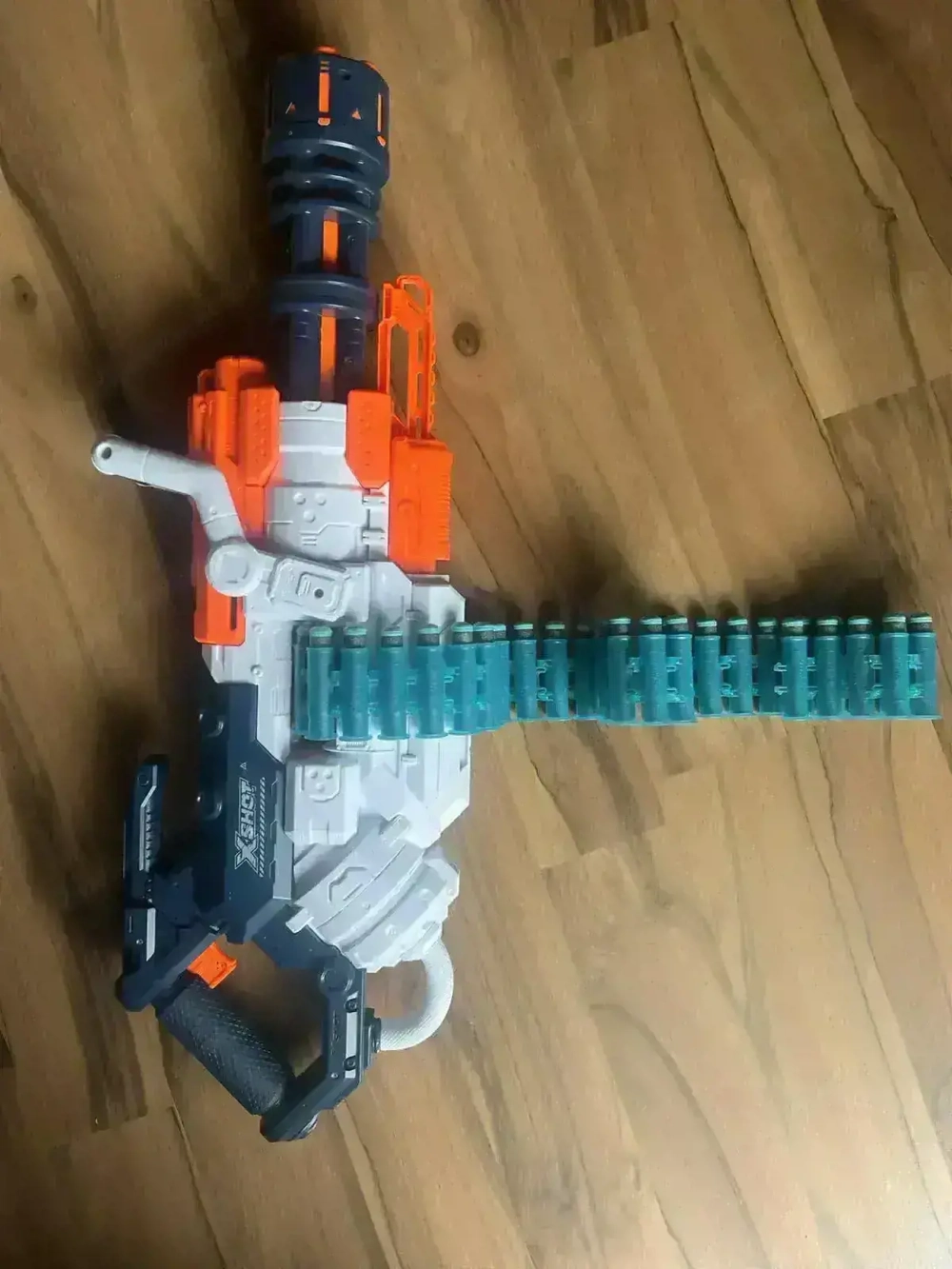 X-Shot Excel Crusher Schaumstoffdart-Blaster (35-Kapazität-Dartgürtel)