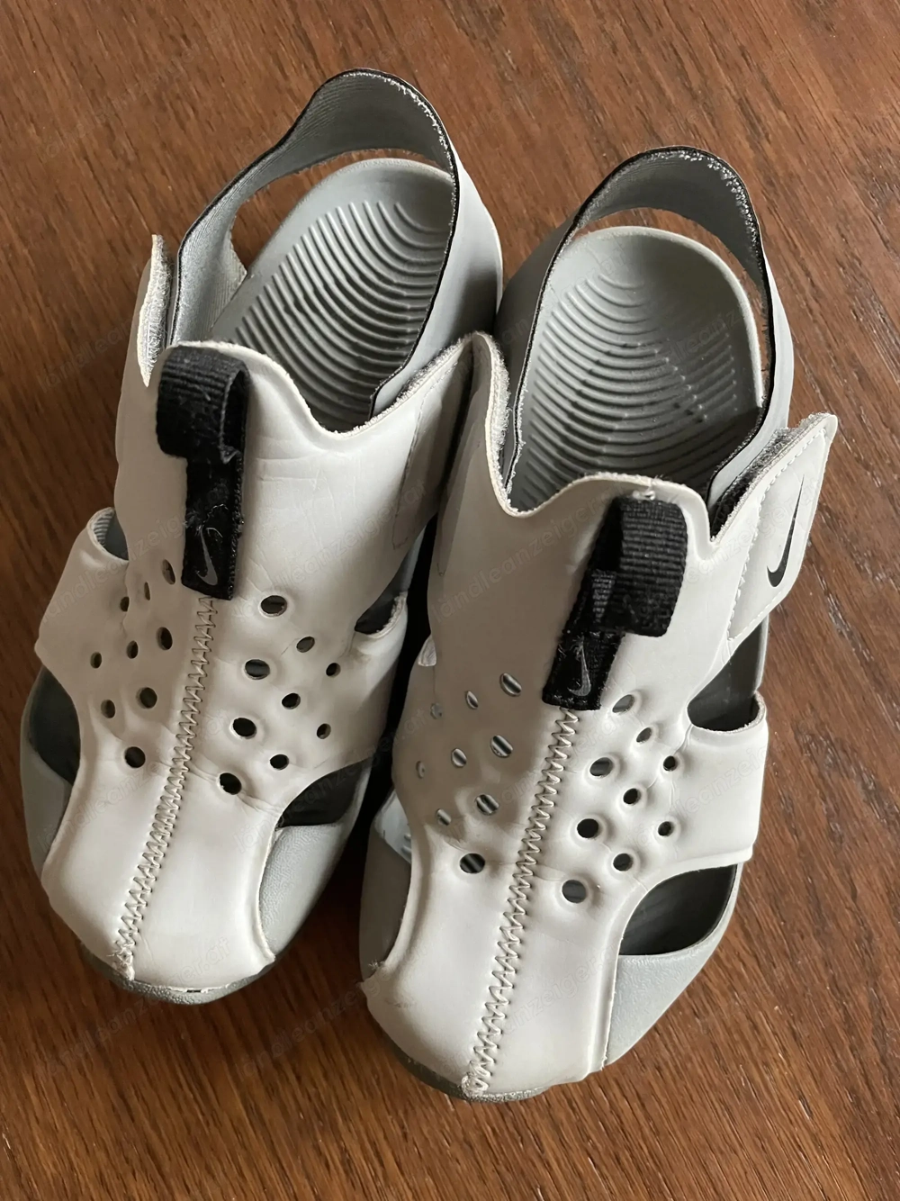 Nike Sandalen für Kinder grau, Gr. 29,5