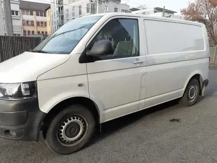 Volkswagen T5 Transporter Allrad, AHK, Klima, 8fach bereift