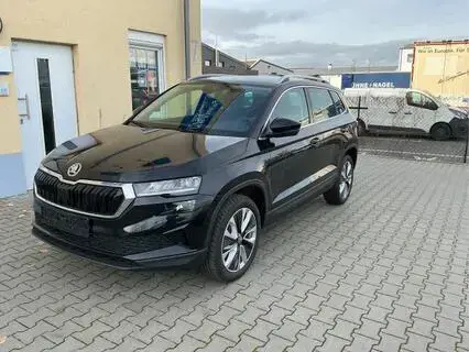 Skoda Karoq Selection SHZ ACC KESSY Klimaauto. 18 Zoll 1.5 ...