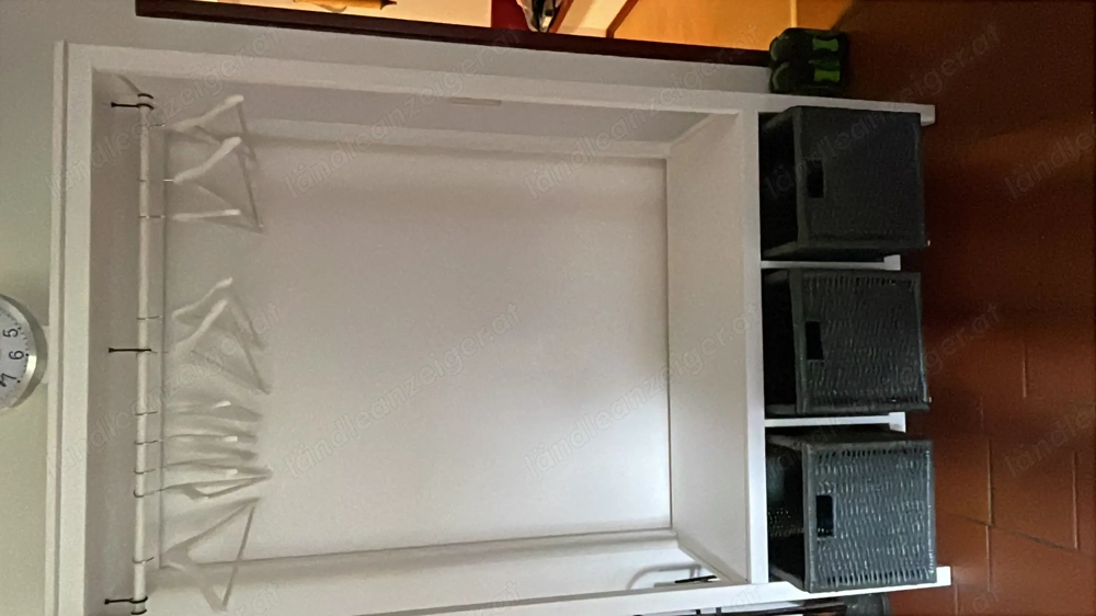 Ikea Garderobe - Platz für viele Jacken