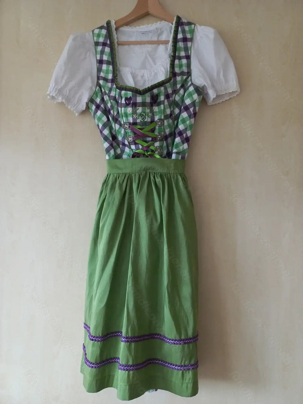 Dirndl Größe 38 samt Bluse Größe 40