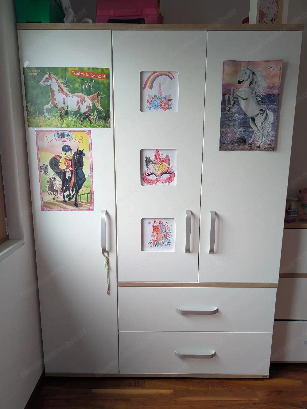 Kinderzimmer Schrank