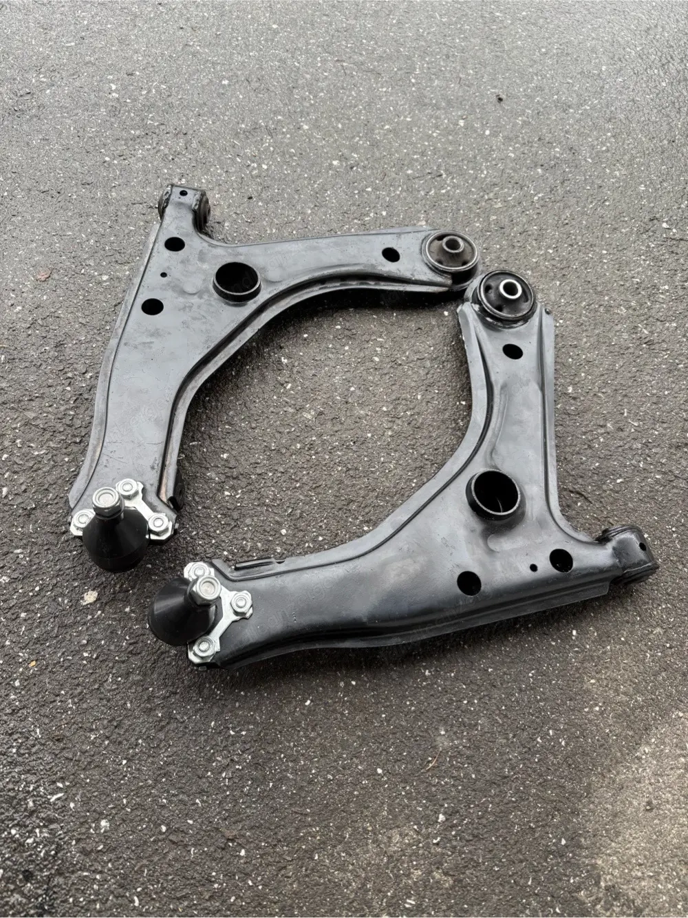 Golf 3 Querlenker vorne links & rechts mit Traggelenk