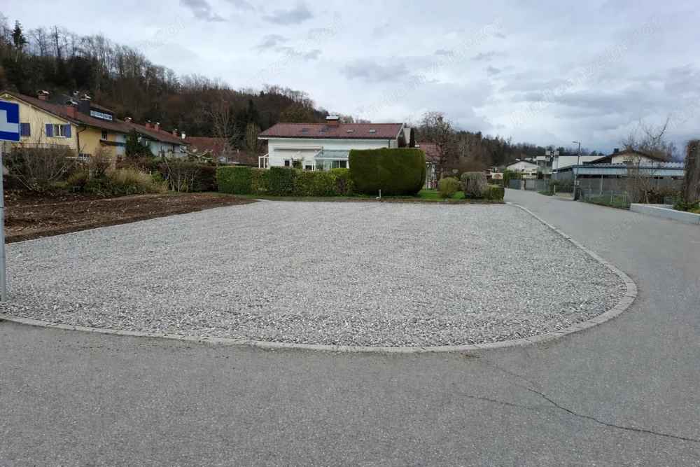 Wohnwagen- und PKW-Parkplätze zu vermieten 