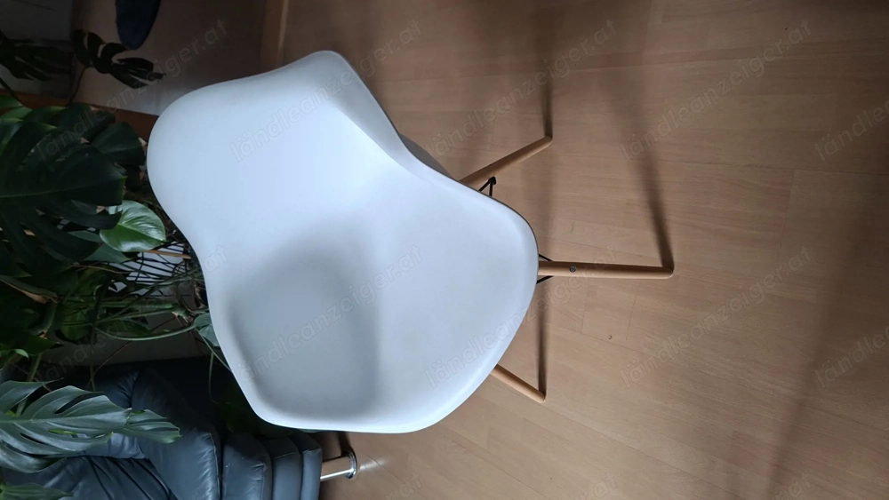 Stühle zu verkaufen