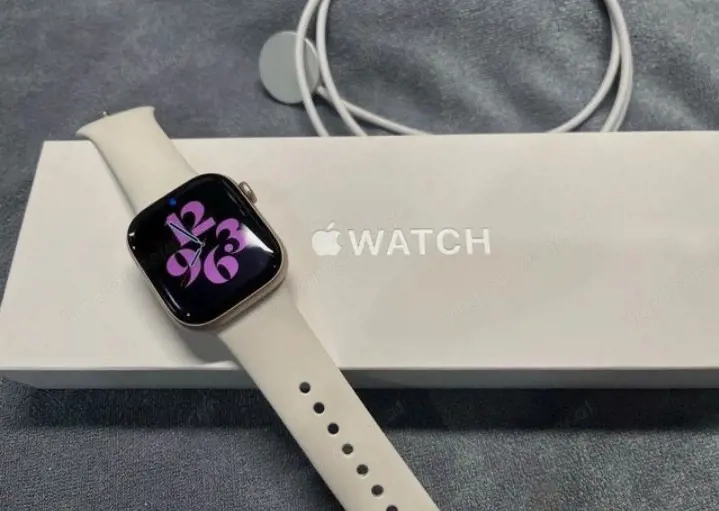 Apple Watch Series 11   46 mm   GPS   Roségold mit Garantie