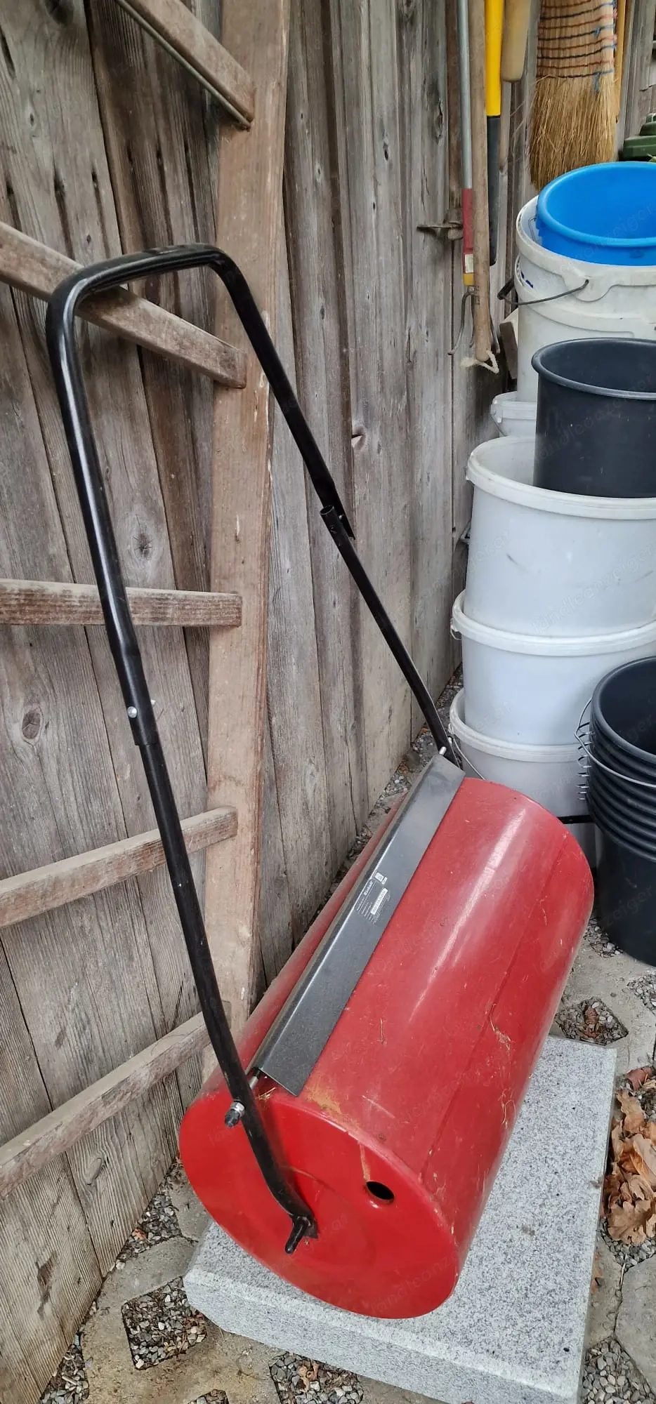 Rasenwalze zerlegbar - kann mit Wasser oder Sand befüllt werden