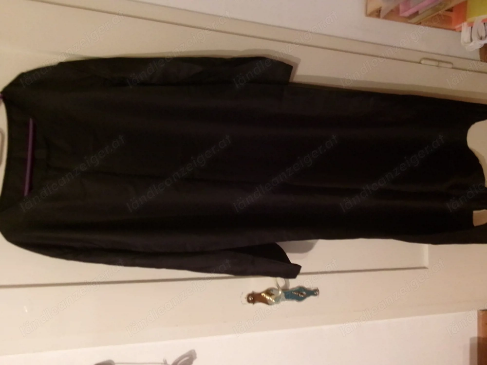 Mönchskutte mit Zuehör 