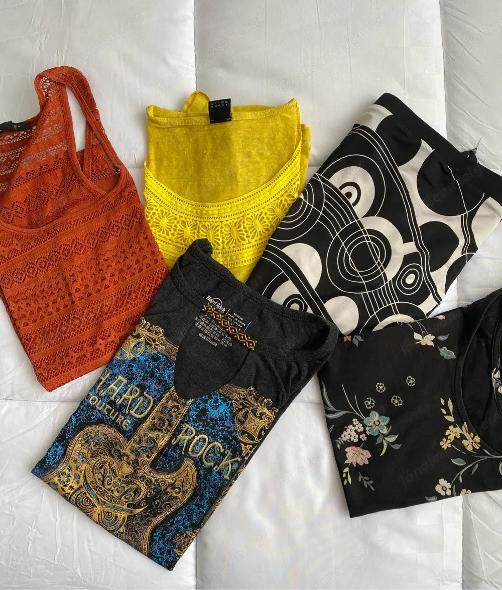 Großes Kleiderpaket