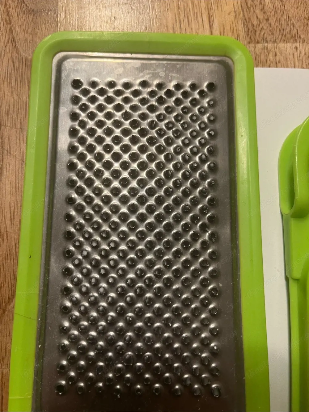 Bunte Küchenreibe grob, mittel, fein praktisch für Käse, Gemüse & mehr