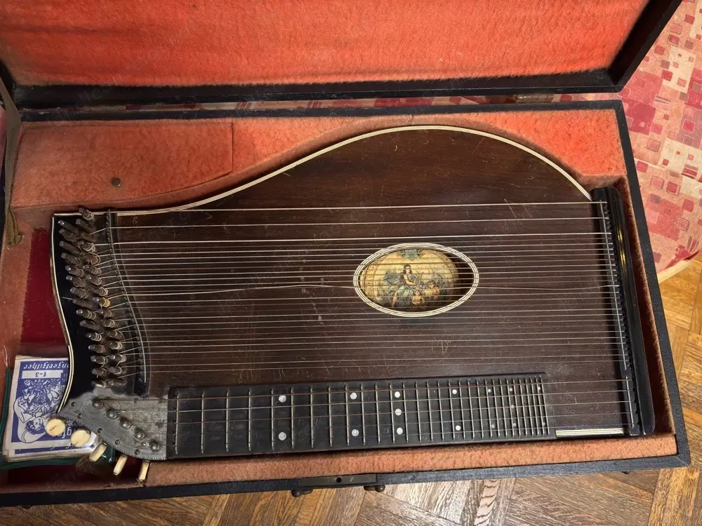 Musikinstrument - alte Konzertzither inkl. Koffer und Notenheft