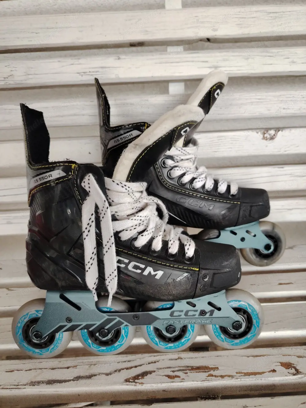 Inline Hockey (Rollerblades, Inlineskates) 