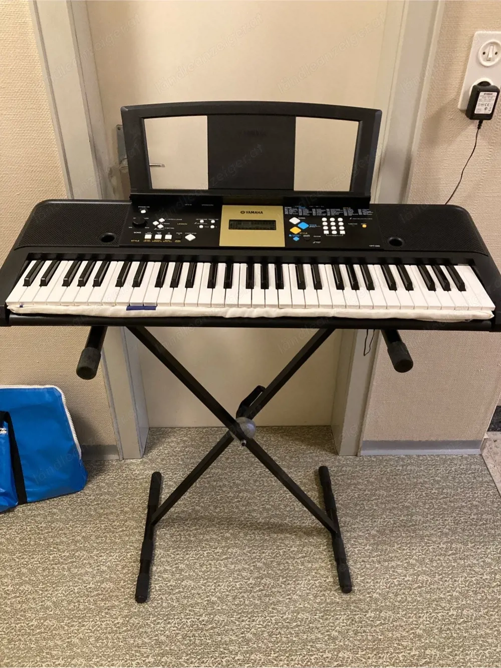 Yamaha YPT 220 digital Keyboard