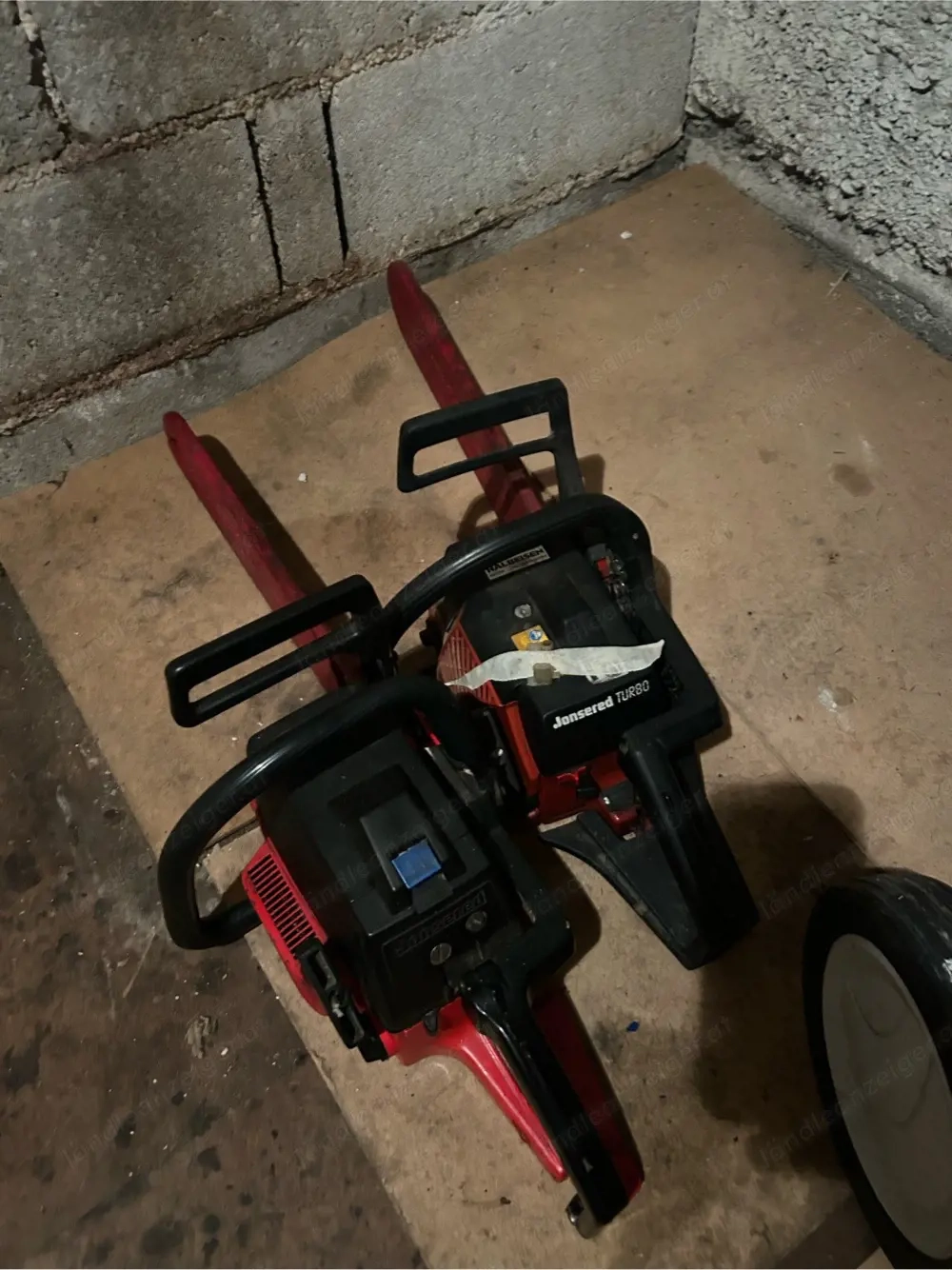 2 motorsägen Jonsered 