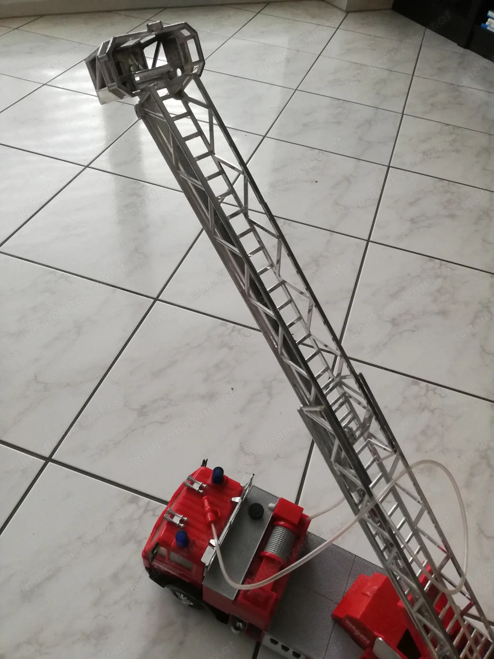 Großes Feuerwehrauto 