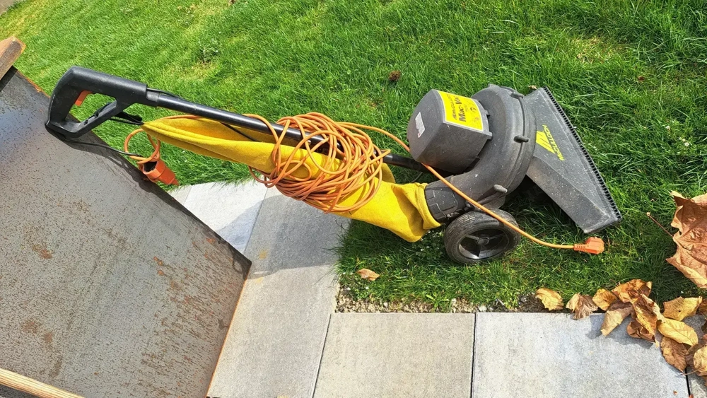 MC Culloch Mac Vac 750W elektrischer Laubsauber