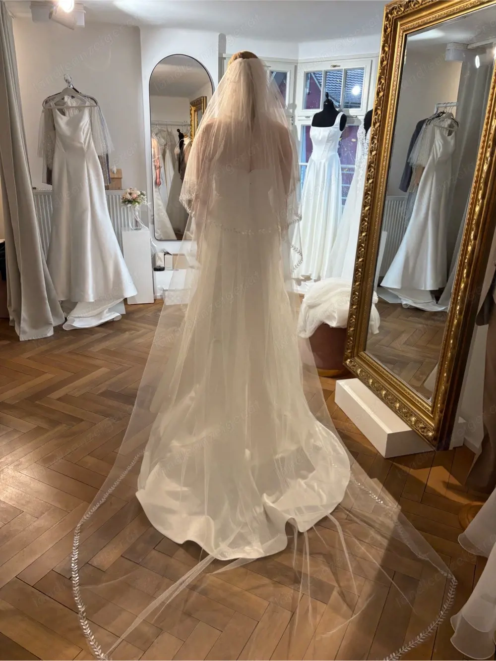Jesus Peiro Brautkleid Hochzeitskleid