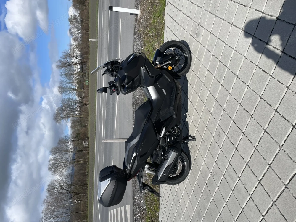 Honda ADV 350 Schwarz