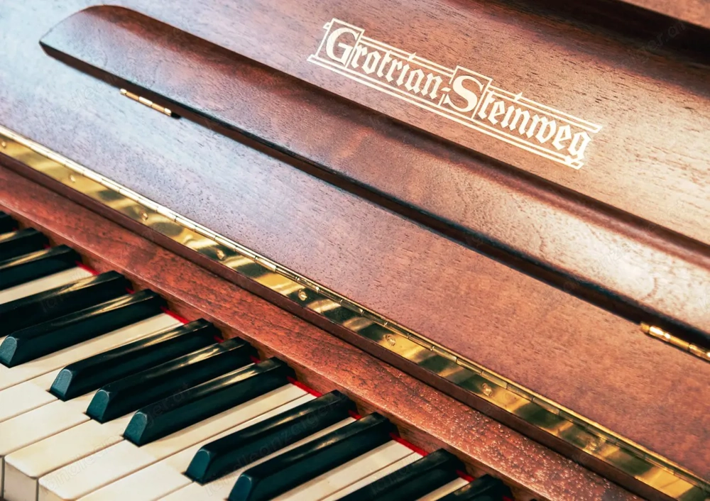 Grotrian Steinweg Klavier-Made in Germany-5 Jahre Garantie-Gratis Lieferung(*)