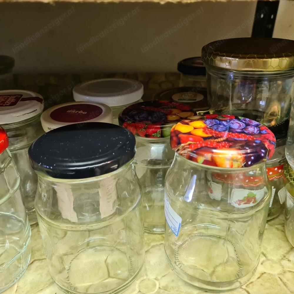 Marmelade- oder Gemüsegläser verschiedene Größen 