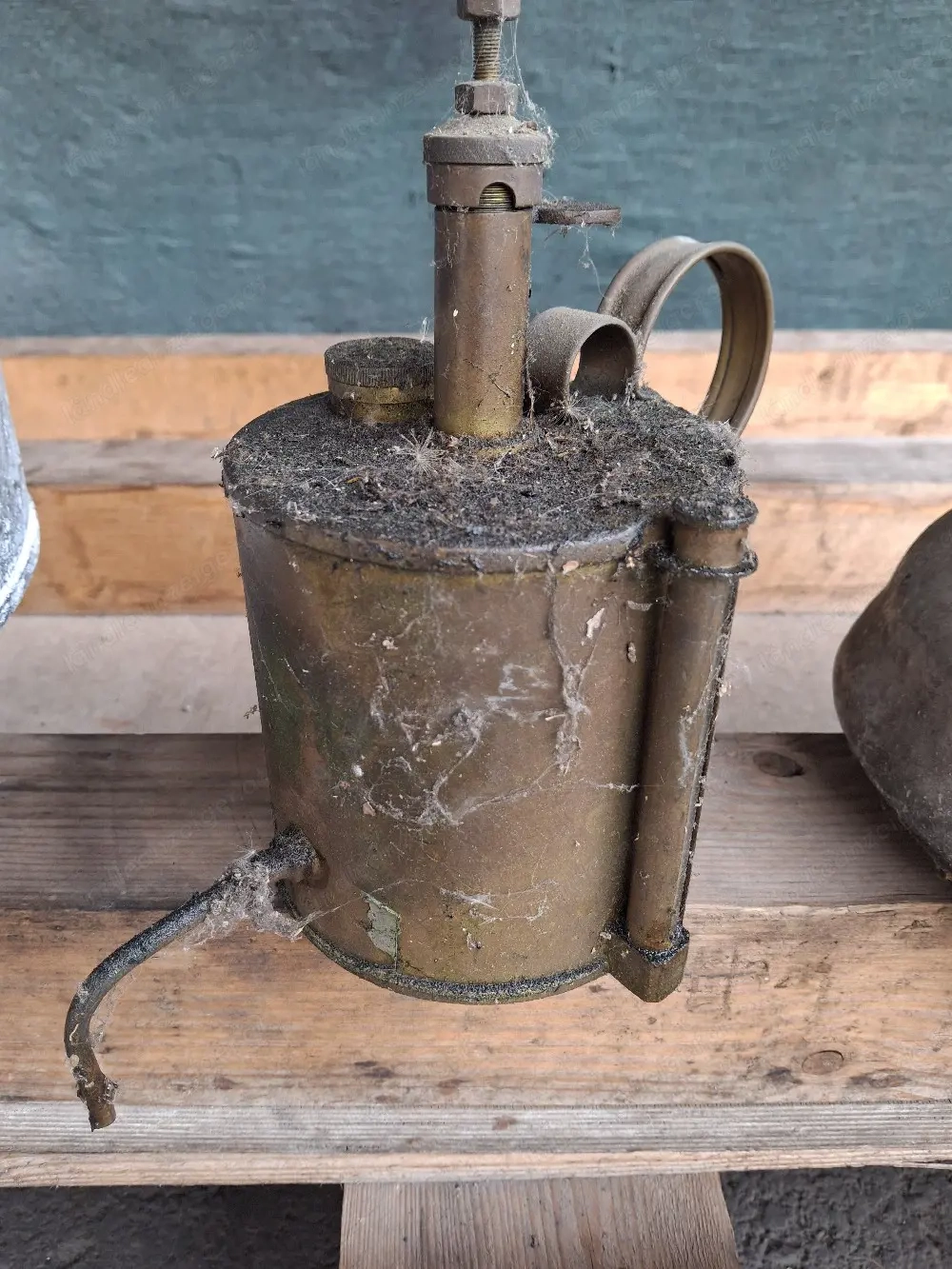 Öelkanne aus Messing