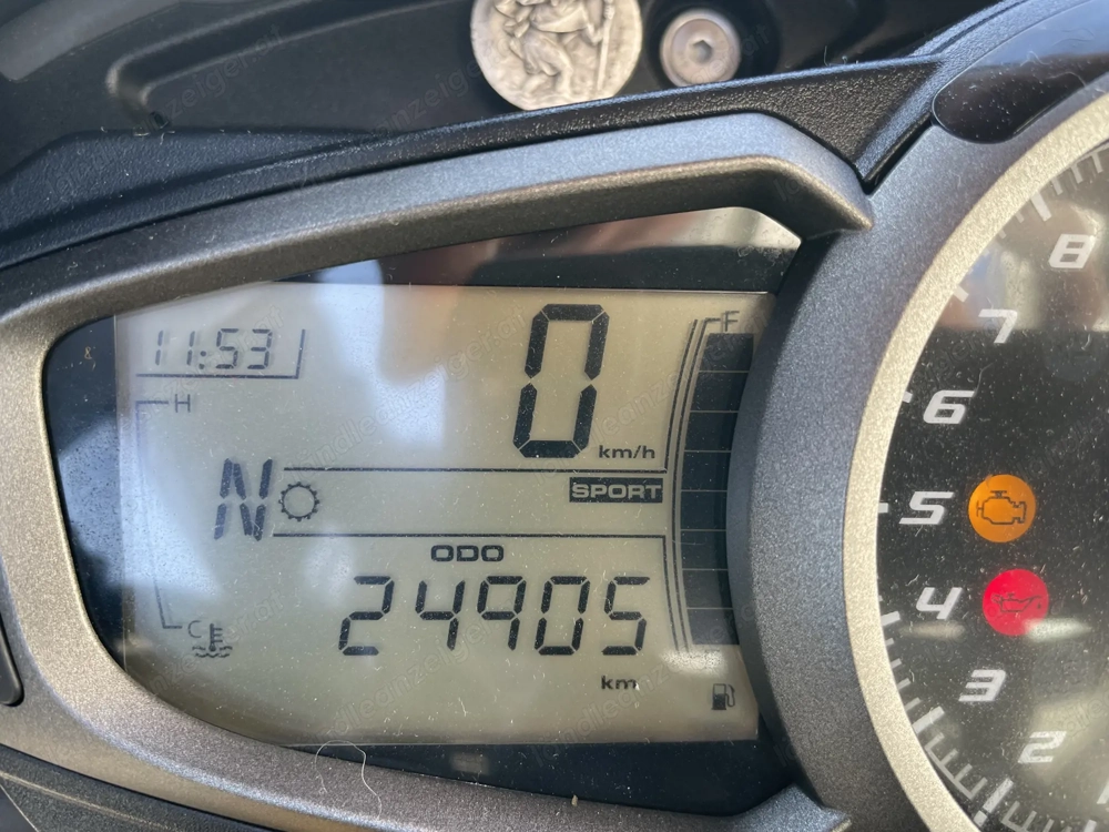 Triumph Speed Triple 1050 R