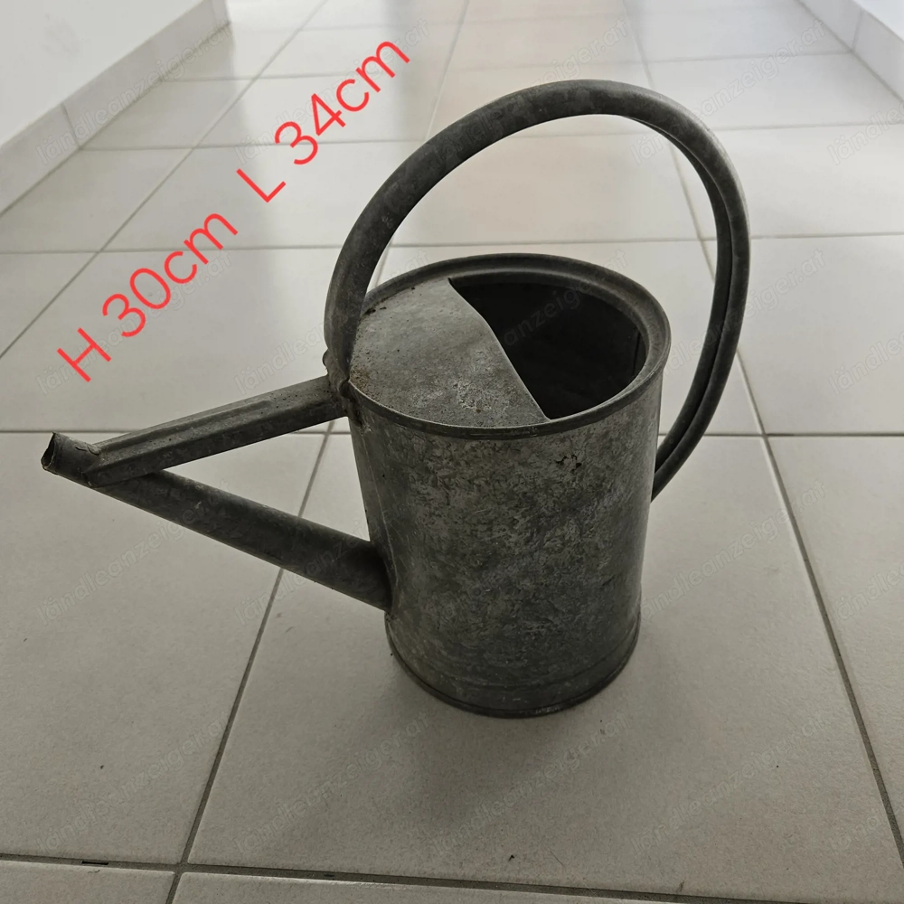 Alte Zink-Giesskanne zur Deko