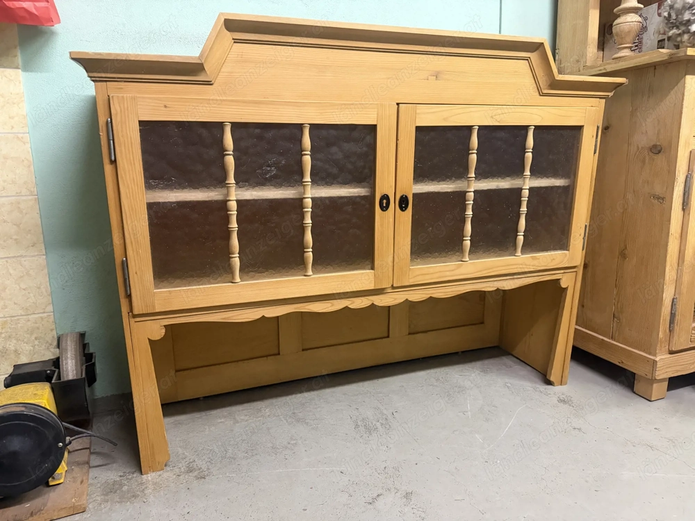 Gratis schrankoberteil antik 