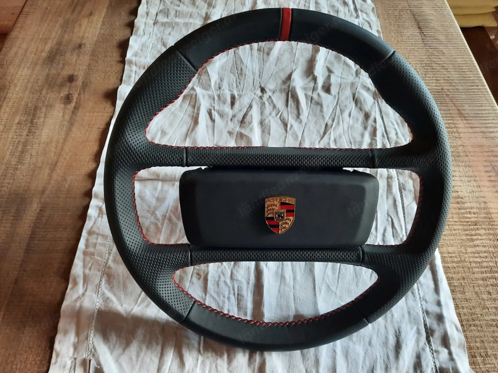 Neu Bezogenes Porsche 911 G-Modell Lenkrad mit 21mm Verzahnung zu verkaufen.