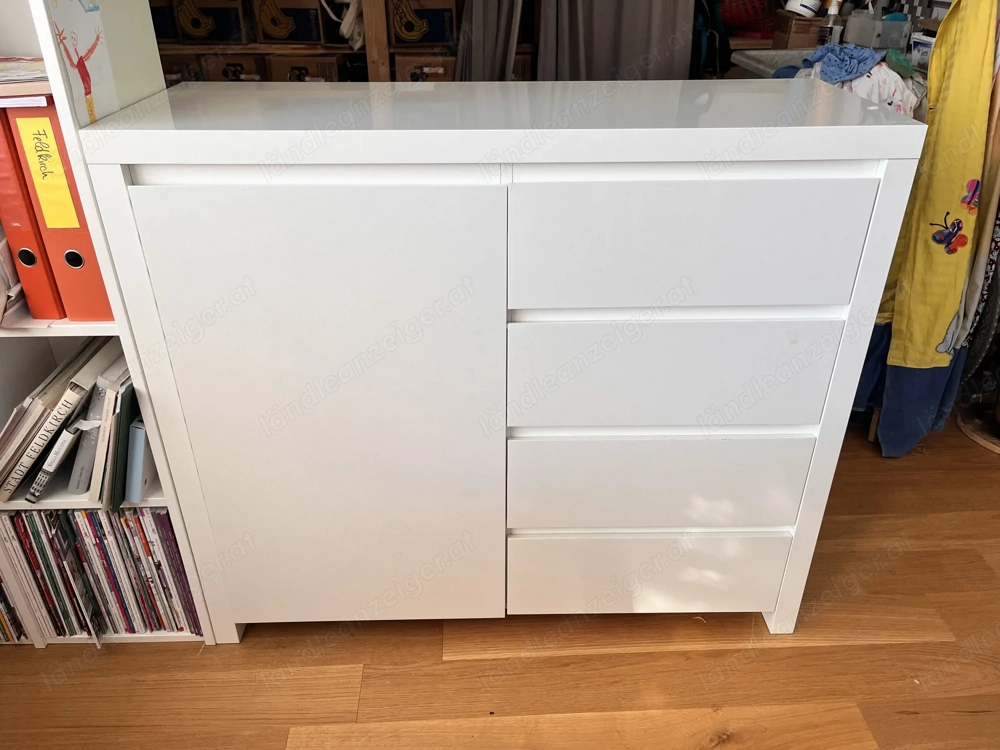 Kommode oder Sideboard  Weiss  Hochglanz 