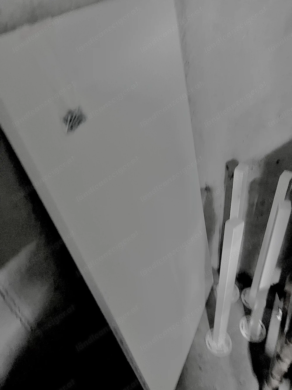 Ikea Schreibtisch  .