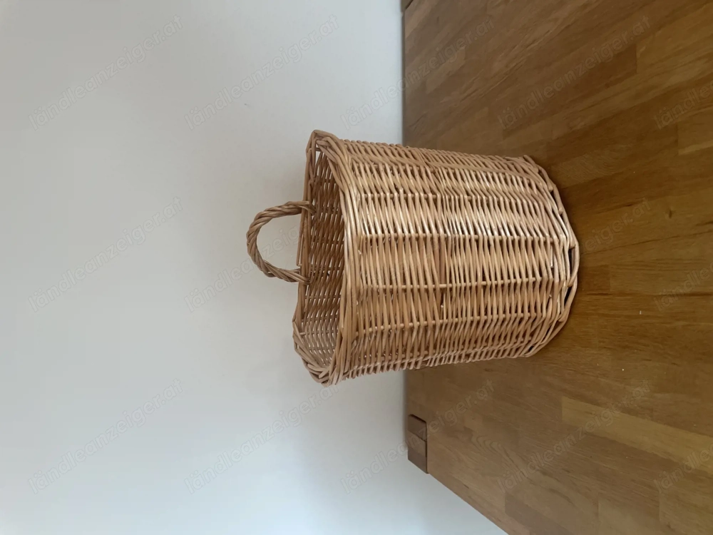 Geflochtener Korb von Depot