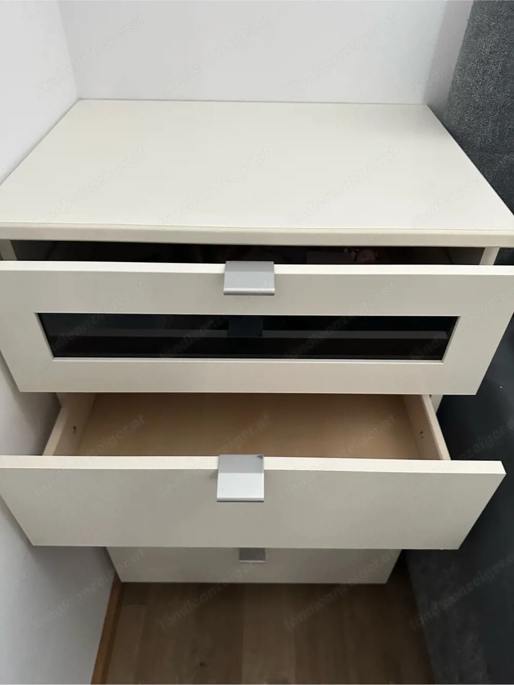 Nachttisch   kleine Kasten