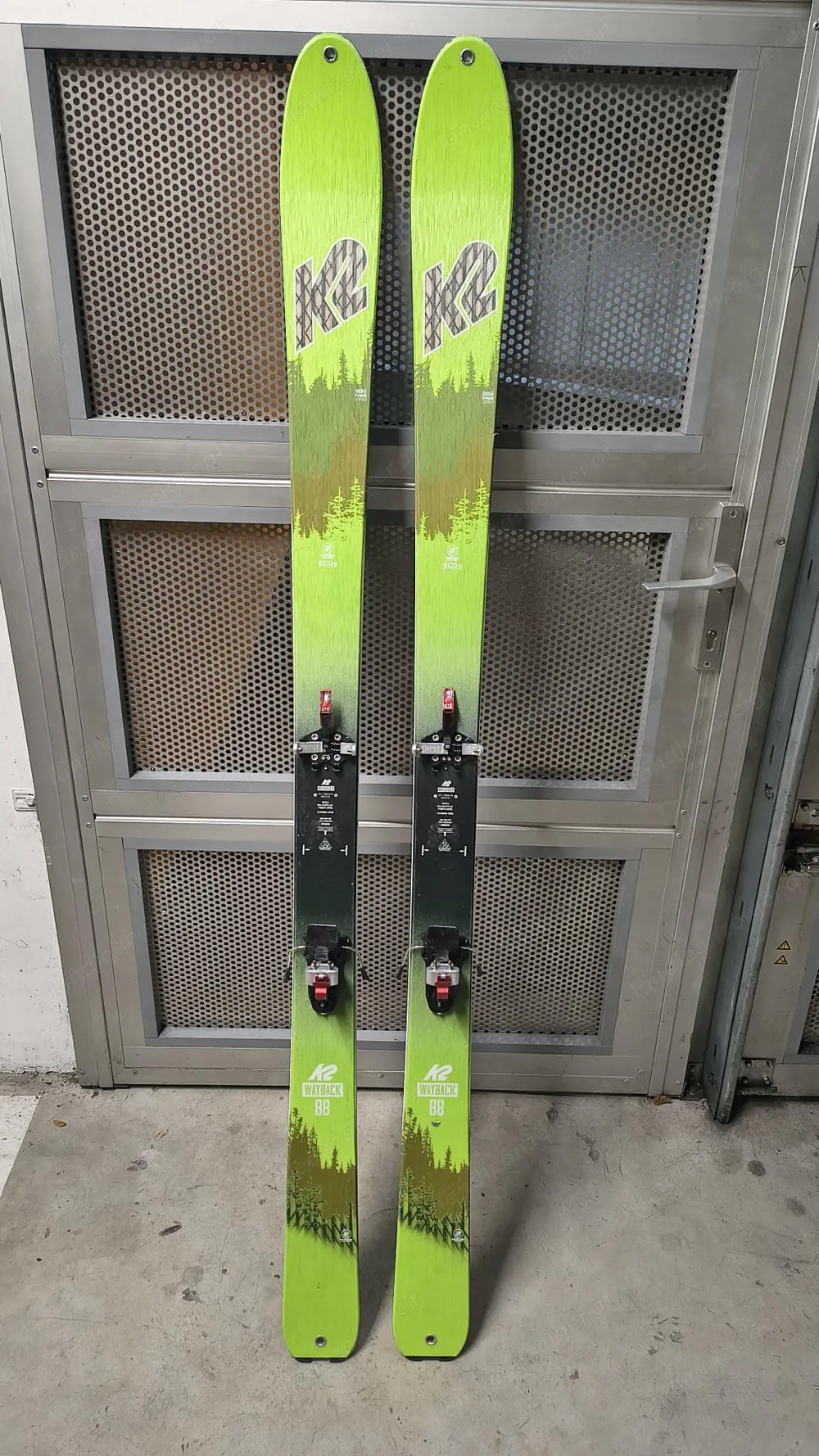 Komplettes Skitourenset K22 Wayback 88 174 cm inkl. Scarpa F1 Schuhe + Felle + Harscheisen