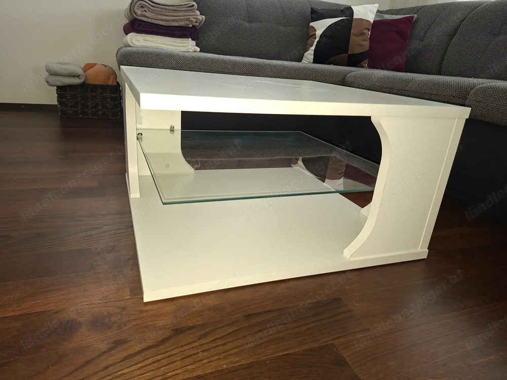 Couchtisch quadratisch und mit Beleuchtung