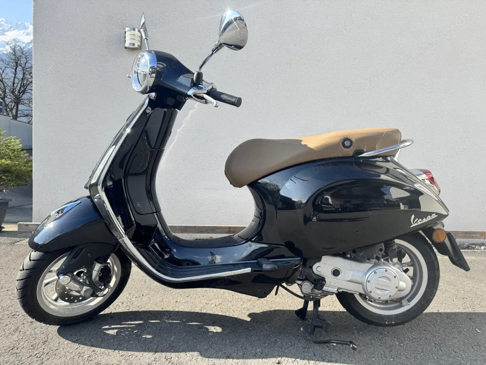 Vespa Primavera 50   neuwertig, nur 1.750 km, sofort fahrbereit