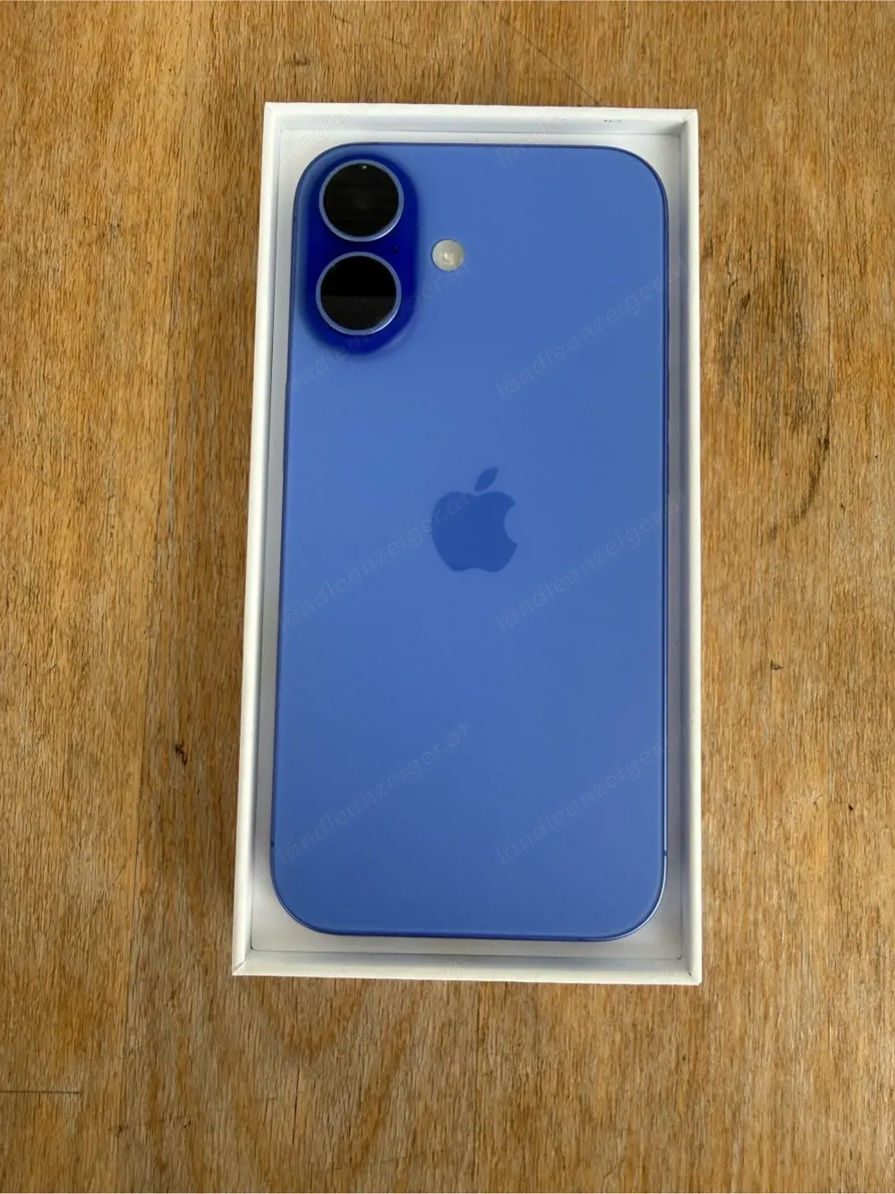 iphone 16 in blau top zustand 